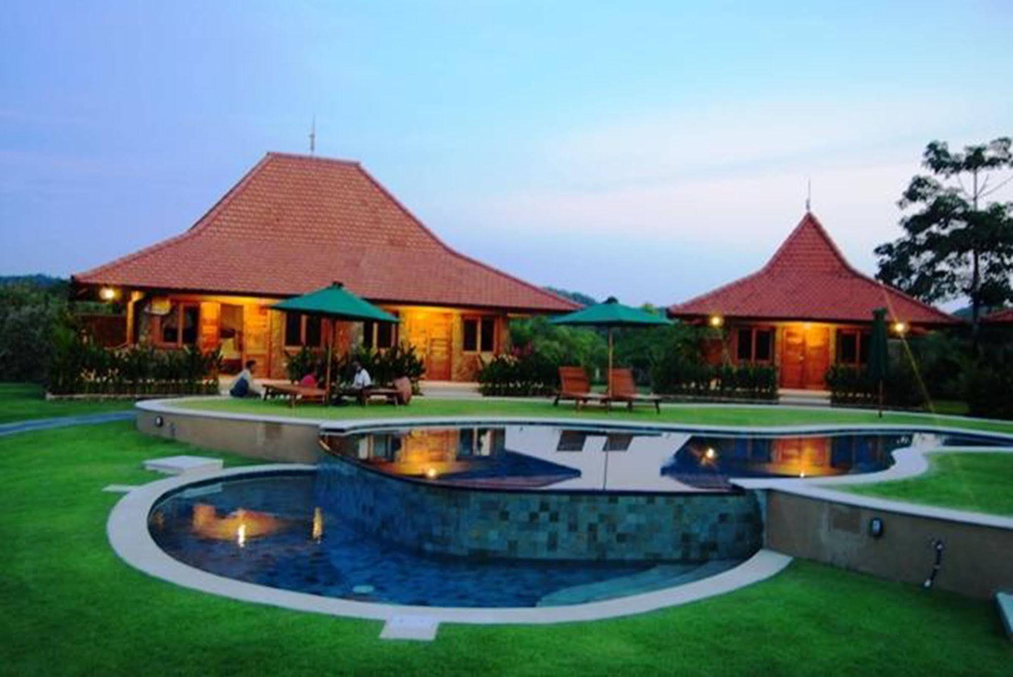Three Monkeys Villas Pecatu Εξωτερικό φωτογραφία