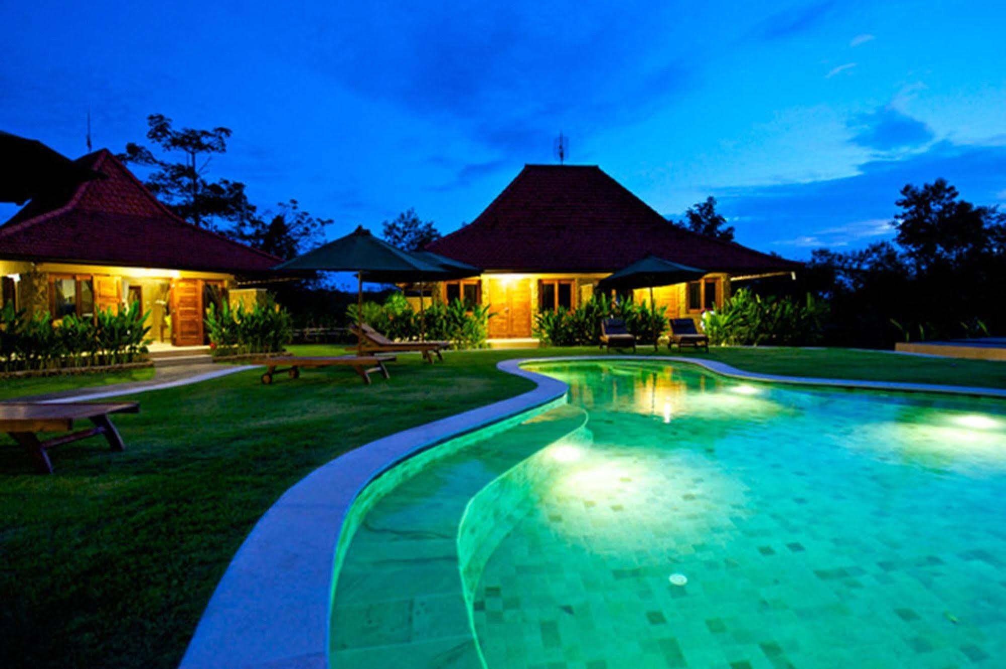 Three Monkeys Villas Pecatu Εξωτερικό φωτογραφία