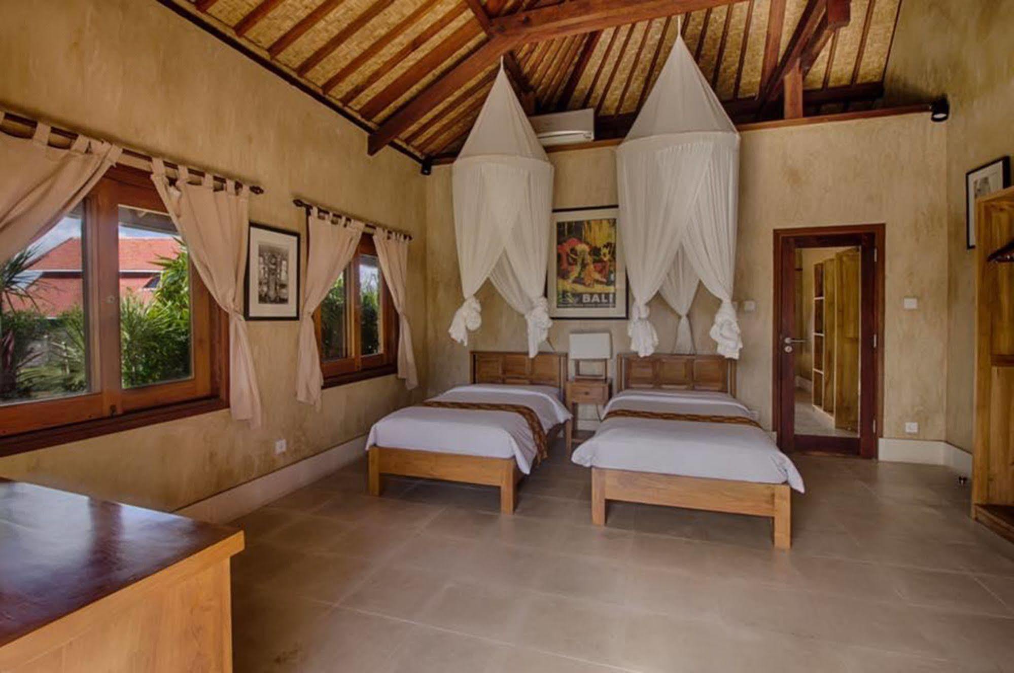Three Monkeys Villas Pecatu Εξωτερικό φωτογραφία